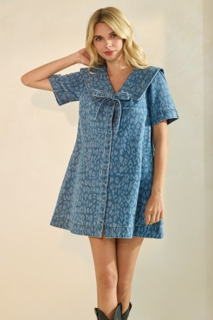 VD72462<br/>Collared Leopard Printed Denim Mini Dress